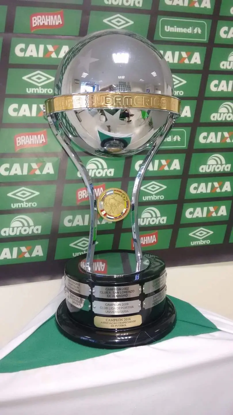 el universo deportes sudamericana - Cuál es el equipo con más Copas Sudamericanas