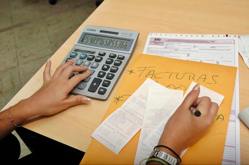 el universo gastos personales - Cuándo se presenta el formulario de gastos personales 2024