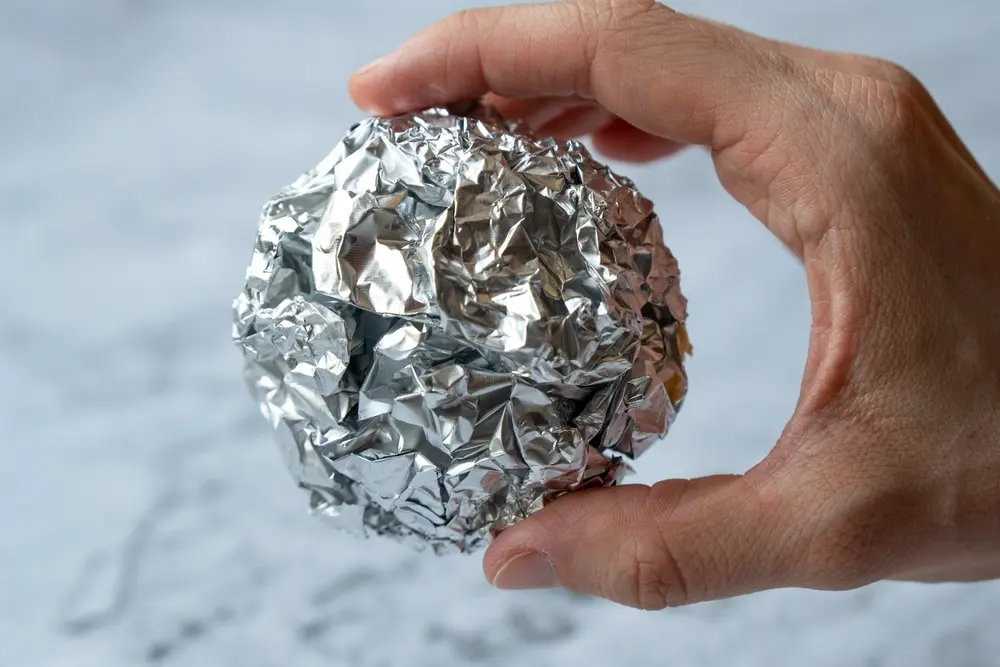 como hacer universo casero papel albal - Dónde echar el papel albal