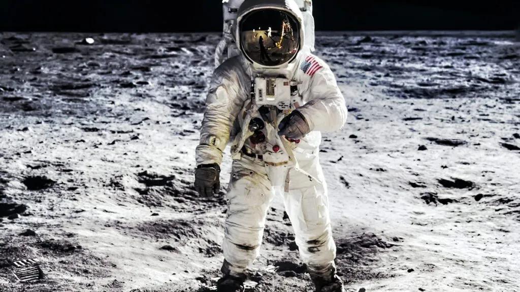 dibujos de astronautas el universo para colorear - Qué cosas usan los astronautas en el espacio