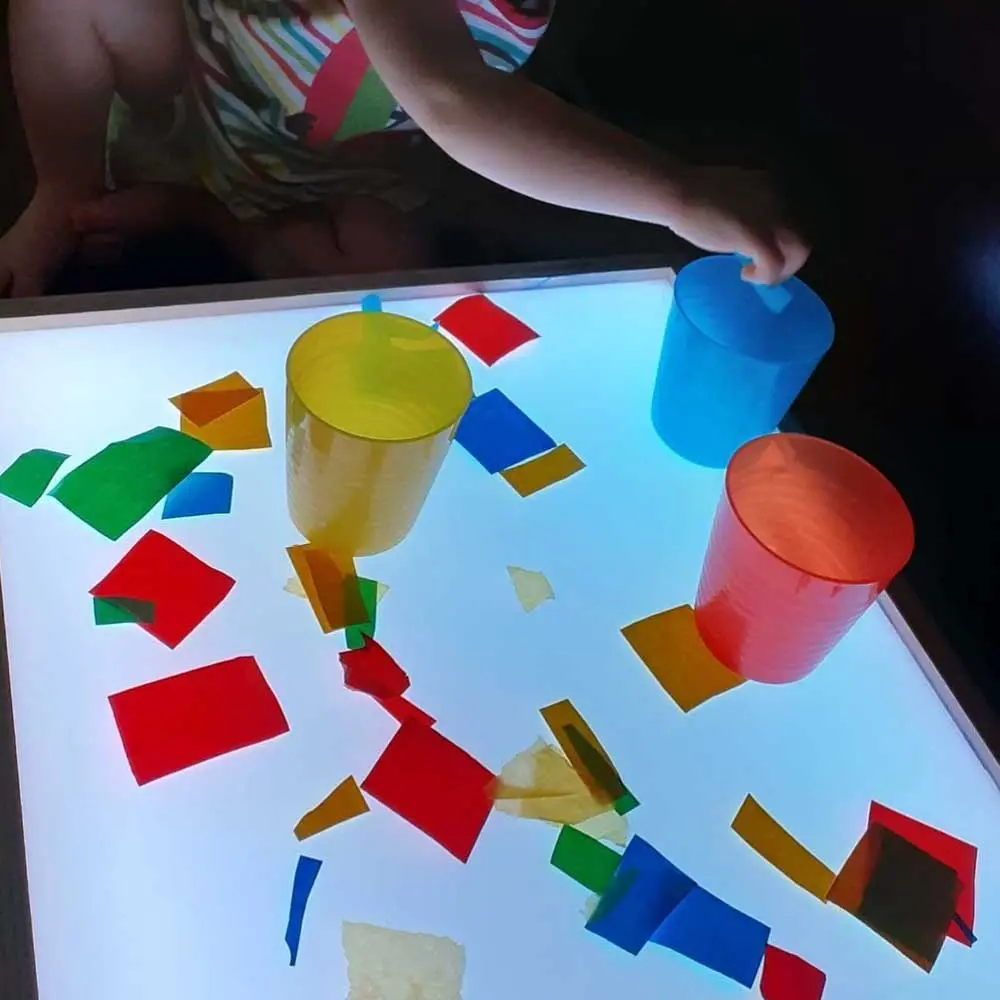 actividades caja de luz el universo - Qué es una caja de luz para niños
