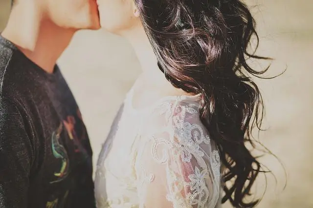 beso de las universo - Qué se siente en un beso de amor