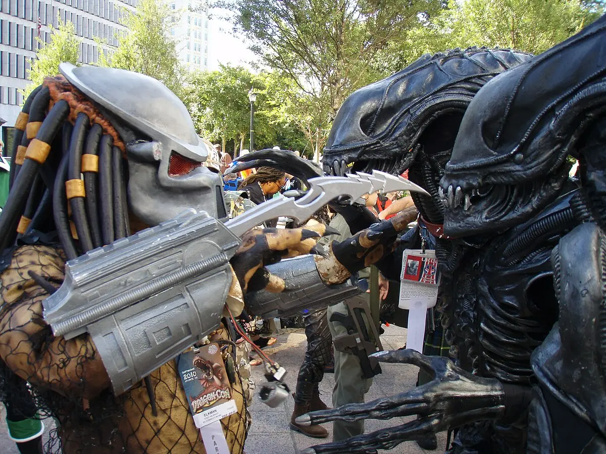 universo alien predator - Qué va primero Alien o Depredador